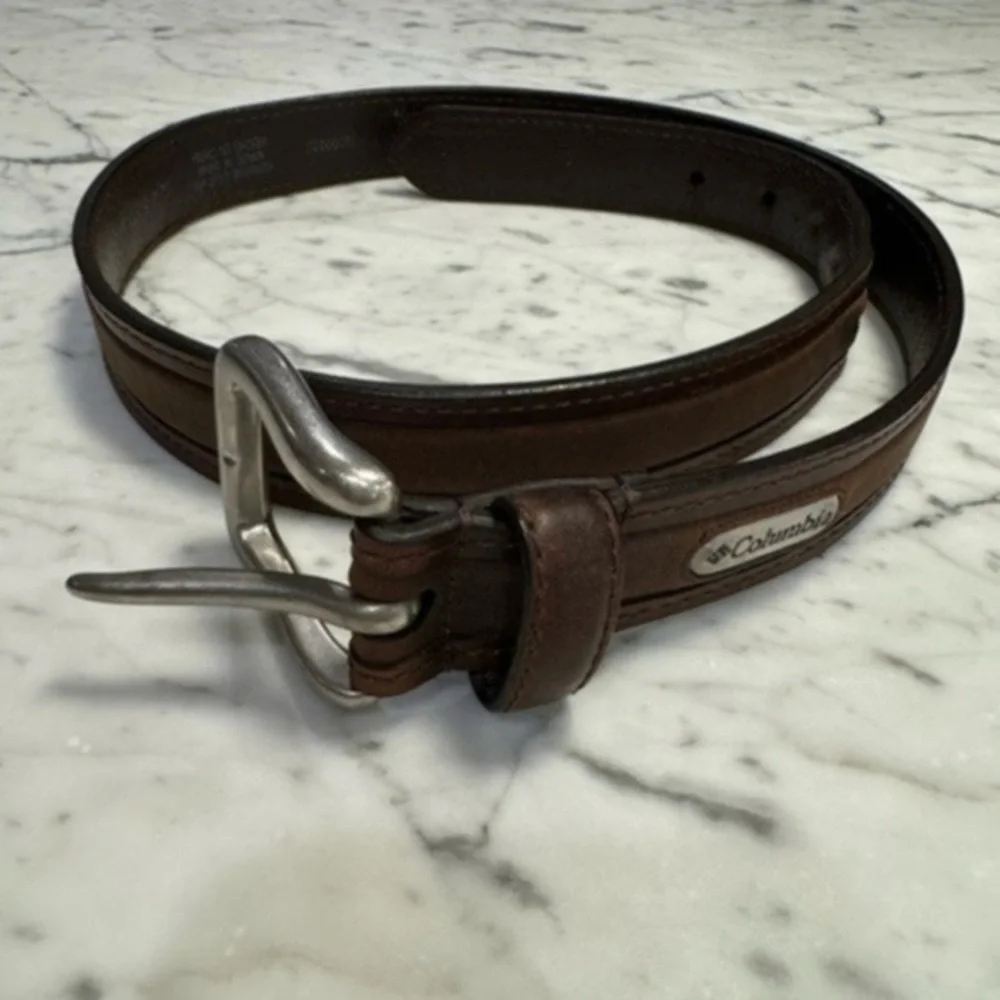 Columbia Sportswear belt Genuine Full Grain Leather Brown Men Size 32. D